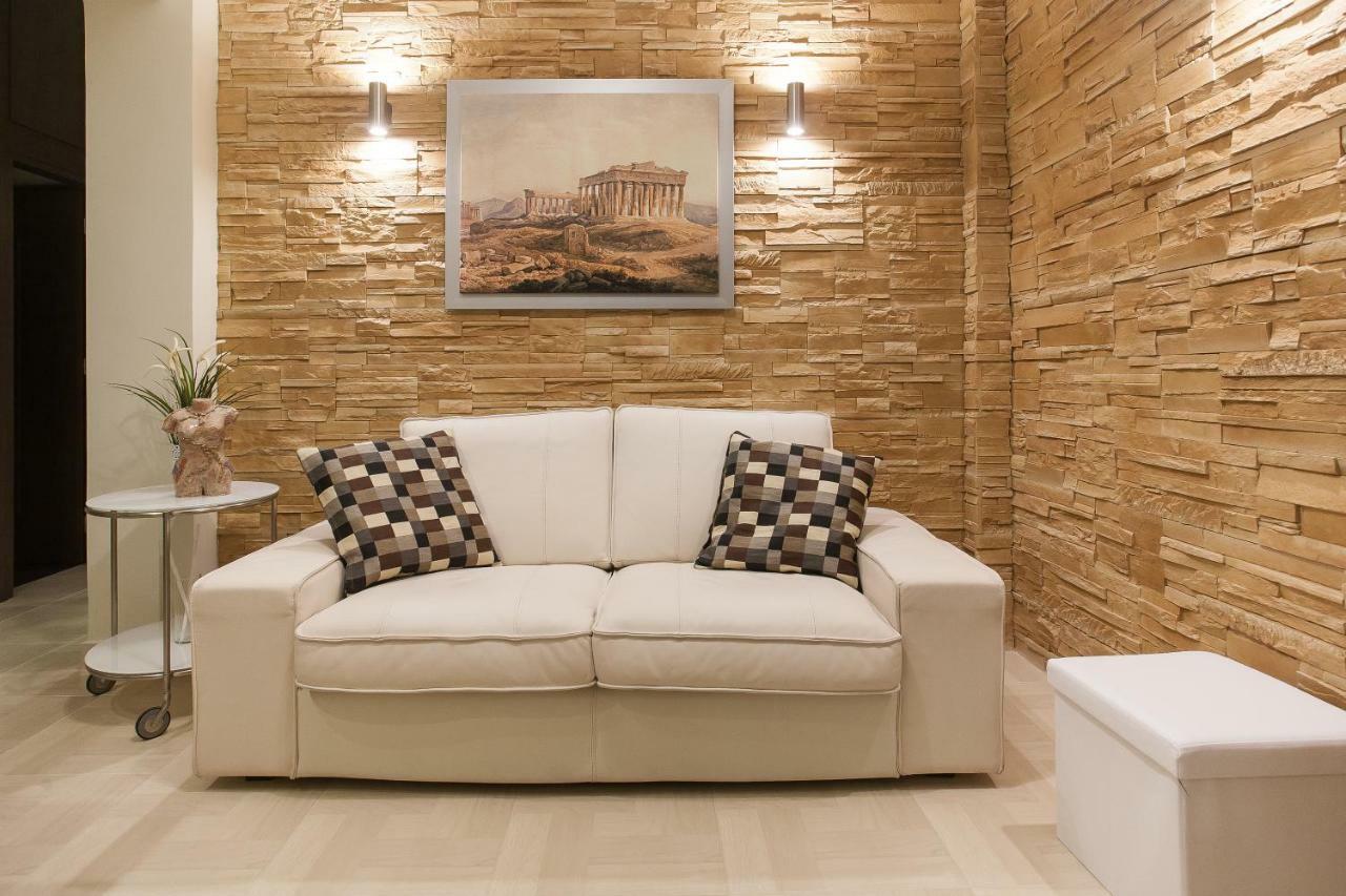 Pretty Rooms In Gold And Blue Apartment In Safe Central Area Athens Luaran gambar